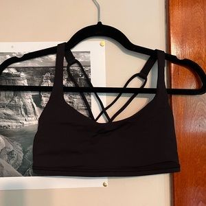 Lululemon Free to Be Size 4